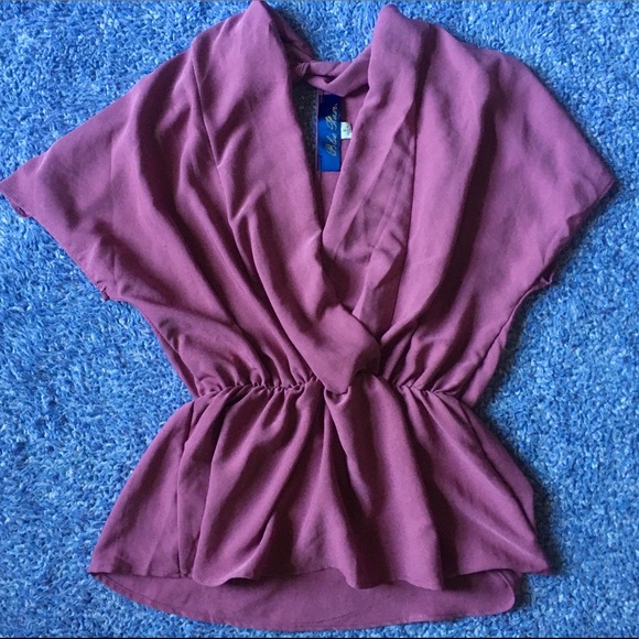 SOLD ❀ Francesca’s Blue Rain mauve top - Picture 5 of 6